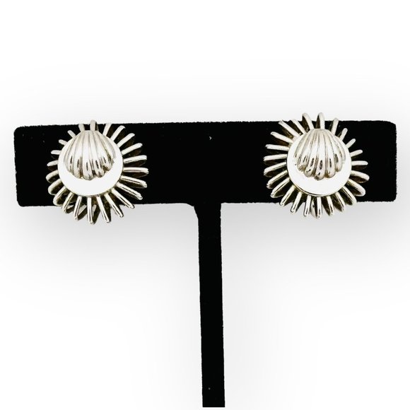 Vintage Coro Silver Tone Screwback Earrings - Picture 4 of 7